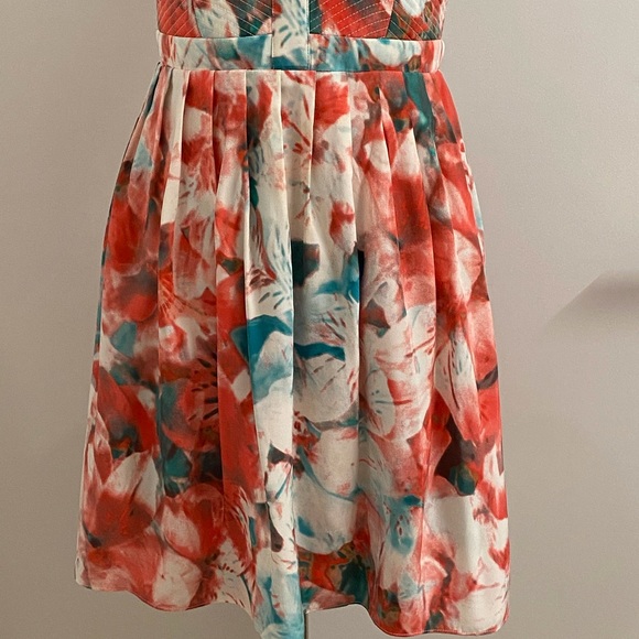 Beautiful Multicolor Dress - Picture 3 of 6